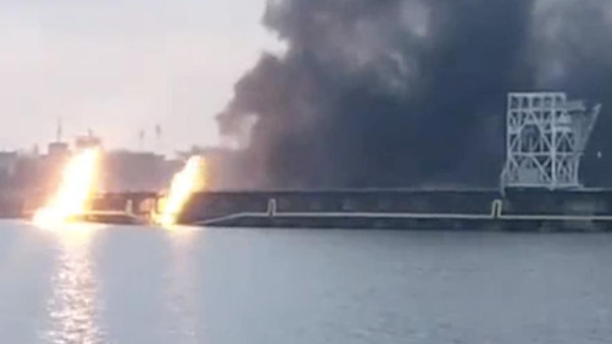Flammen im Herzen der Macht: Angriffe auf ein Wasserkraftwerk am Dnipro