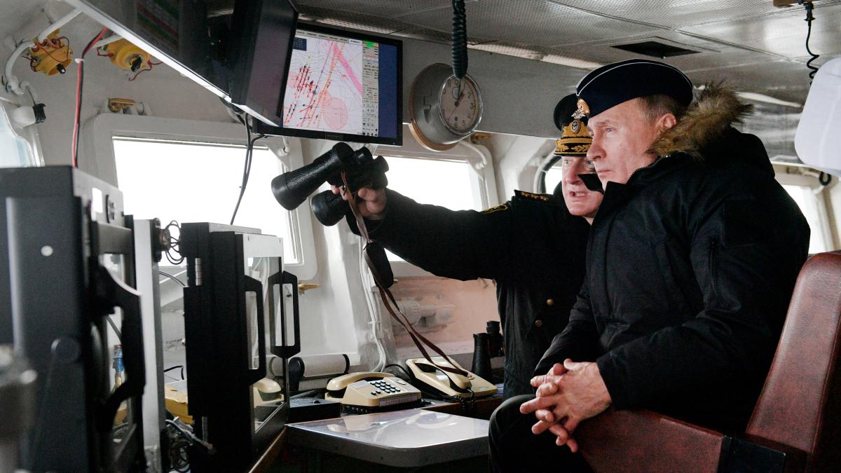 Schweigen aus dem Kreml: Keine Stellungnahme zu Entlassung des Marine-Chefs