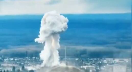 Russland setzt zum ersten Mal 1,5 Tonnen schwere Aerosolbombe ein