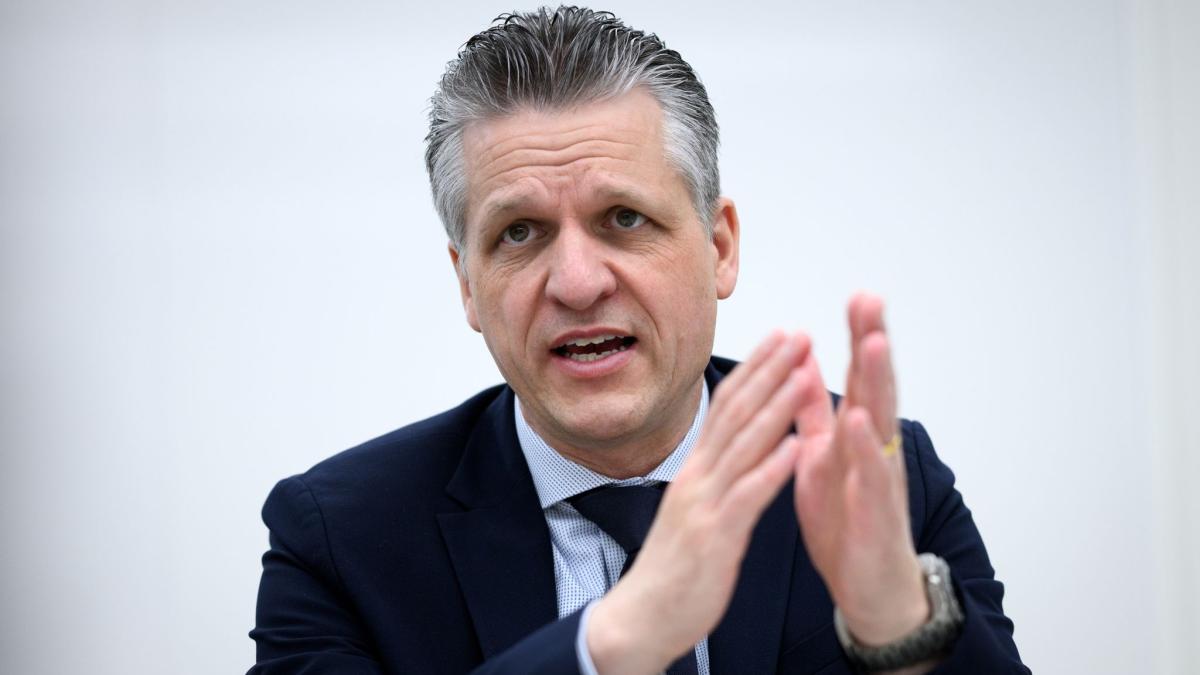 CDU-Politiker Frei fordert Rücktritt nach Streit um Kindergrundsicherung